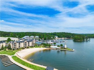 390 Marina Point Rd Unit D305, Dadeville, AL 36853