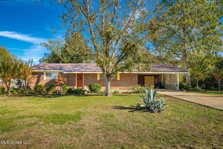 102 Maywood Dr, Petal, MS 39465