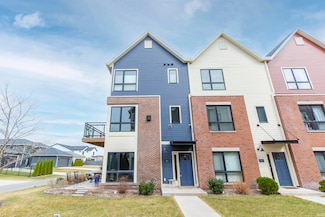 403 S Frances St Unit 1, South Bend, IN 46617