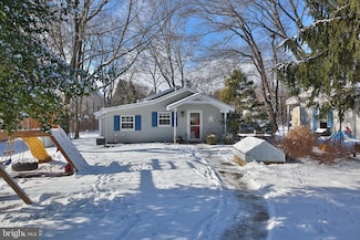 38 Bedford Ave, Doylestown, PA 18901