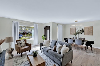 10506 Sandra Lynn Dr, Dallas, TX 75228