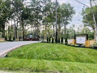 121 Pine Grove Ln, Dover, TN 37058