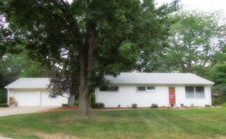 1400 Red Oak Rd, Ann Arbor, MI 48103
