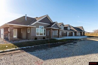 1036 Saba Blvd, Mankato, MN 56001