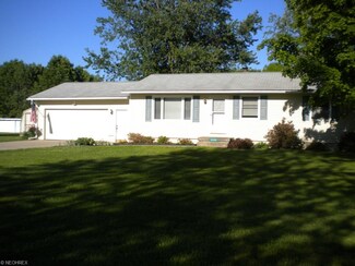 12520 Mumford Rd, Garrettsville, OH 44231
