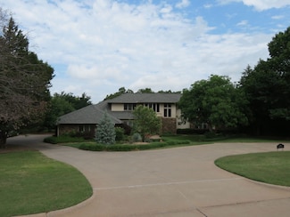 2010 S Walking Trail Dr, Stillwater, OK 74074