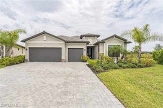 1801 Hagen Ct, Naples, FL 34120