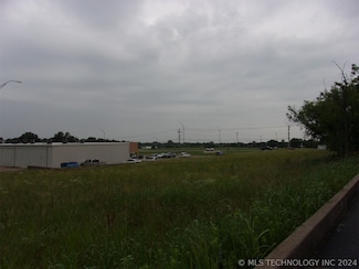 0 W Shawnee Bypass Unit 2419268, Muskogee, OK 74401