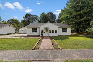 200 N Finley Ave, Providence, KY 42450