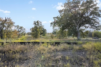 897 Ferguson Loop, Dale, TX 78616