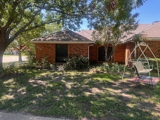 422 S 4th St, Wylie, TX 75098