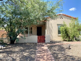 2731 E Carthay Cir, Tucson, AZ 85716