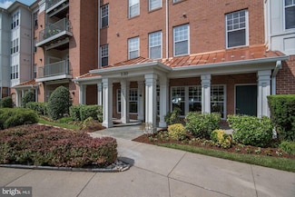 130 Chevy Chase St Unit 404, Gaithersburg, MD 20878