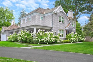 15 Terrace Ave, Riverside, CT 06878