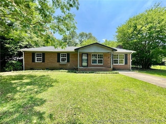 6413 Rutherglen Dr, Fayetteville, NC 28304