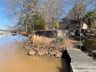 1143 Jets Landing Rd, Abbeville, SC 29620
