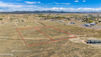 110t Reisling Way, Paulden, AZ 86334