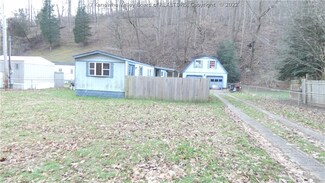 6200 Quick Rd, Elkview, WV 25071