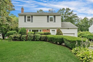 21 Pamela Ln, Valhalla, NY 10595
