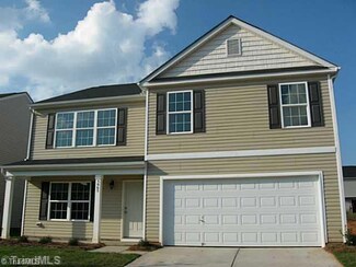 3965 Foliage Dr, Winston Salem, NC 27101