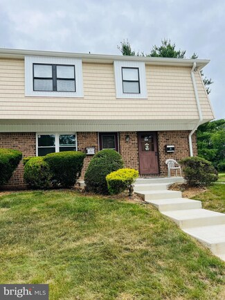 1902 Silver Ct, Hamilton Square, NJ 08690