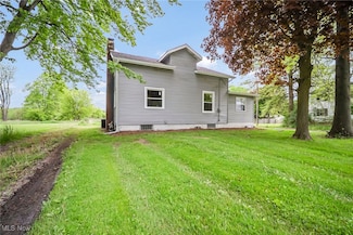4241 Greenville Rd NE, Cortland, OH 44410