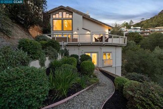 1638 Grand View Dr, Berkeley, CA 94705