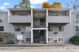 36 Cowesett Ave Unit 5, West Warwick, RI 02893