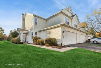 2901 Falling Waters Ln, Lindenhurst, IL 60046