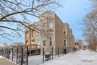 3142 W 16th St, Chicago, IL 60623