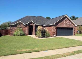 2601 Richland Park Dr, Bryant, AR 72022