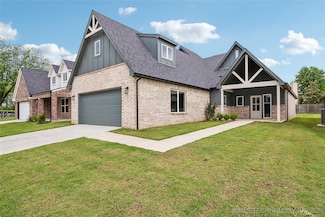 2504 W Birmingham St, Broken Arrow, OK 74011