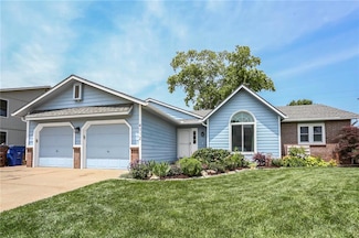 4112 Goldfield St, Lawrence, KS 66049