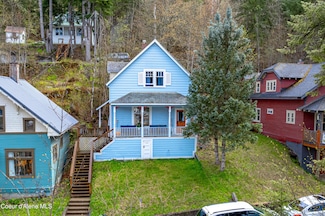 612 Pearl St, Wallace, ID 83873