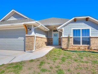 512 Cherrybark Dr, Goldsby, OK 73093