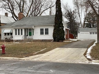 800 E Walnut Ave, Olivia, MN 56277