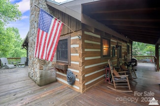 710 River Hills Rd, Lansing, NC 28643