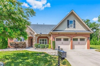 353 St James Dr, Winston Salem, NC 27107
