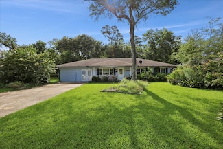 980 Evergreen Ln, Beaumont, TX 77706