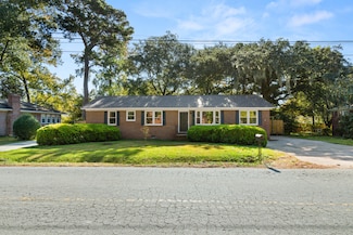 1787 Dogwood Rd, Charleston, SC 29414