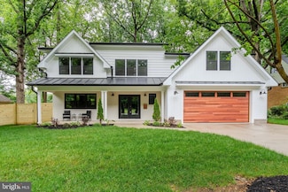 5303 Rolling Rd, Springfield, VA 22151