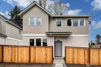 706 N 107th St, Seattle, WA 98133
