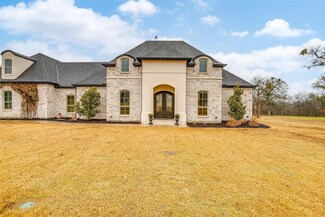 105 Canyon Lake Dr, Aledo, TX 76008