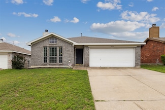2432 Ensenada Ln, Fort Worth, TX 76108