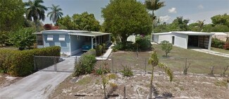 144 Kathy Ln, Naples, FL 34114