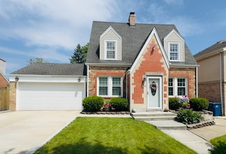9321 S 81st Ct, Hickory Hills, IL 60457