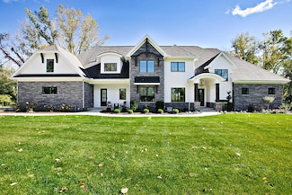 2210 Waters Edge Ct, Mishawaka, IN 46545