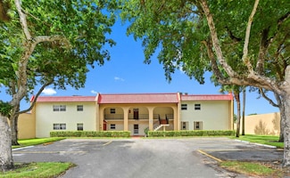 198 Lake Frances Dr, West Palm Beach, FL 33411