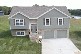110 Roller Ct, Platte City, MO 64079