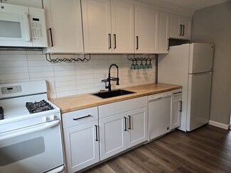 23 Bayberry Dr Unit 4, Sharon, MA 02067